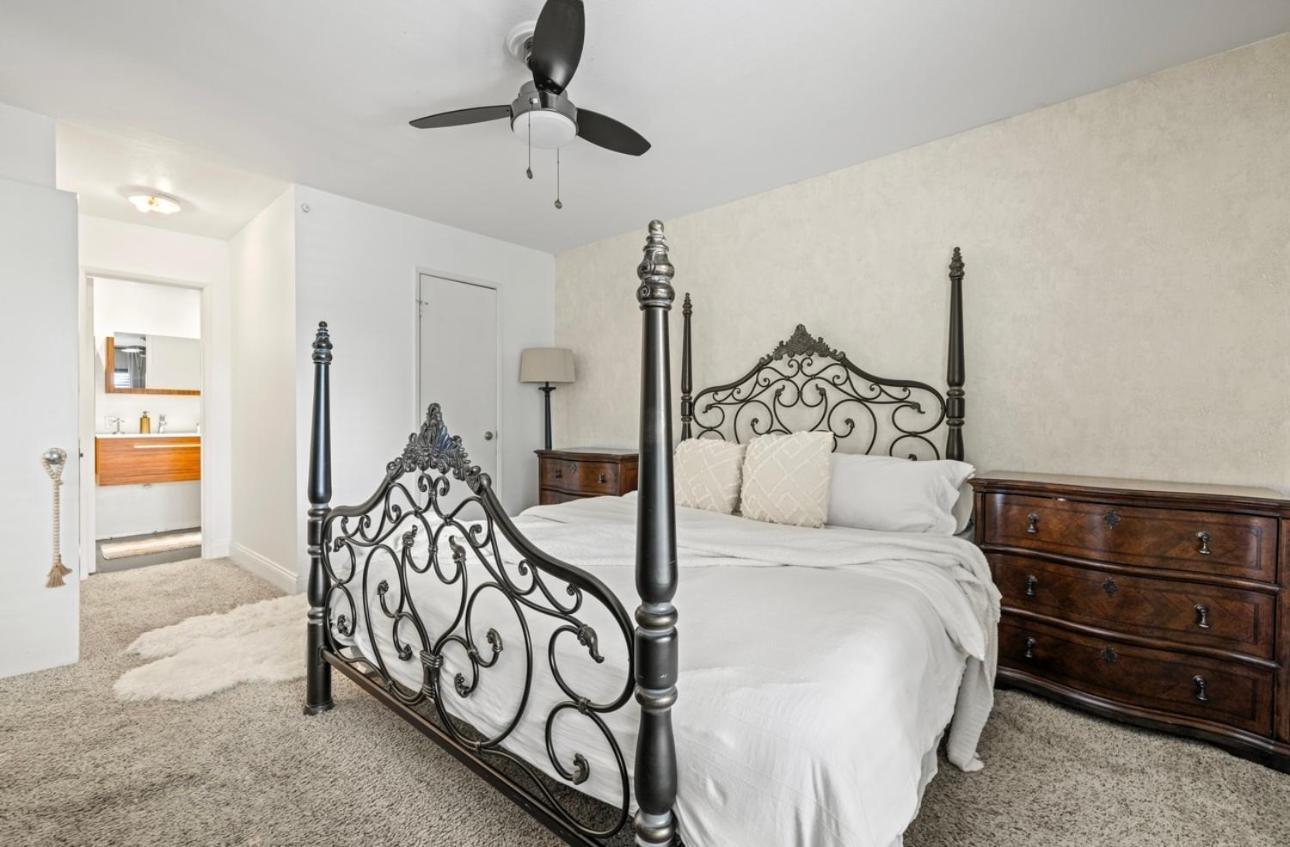 Elegant Hollywood Retreat - Spacious 2Br 2Ba Condo With Resort-Style Amenities Los Angeles Extérieur photo